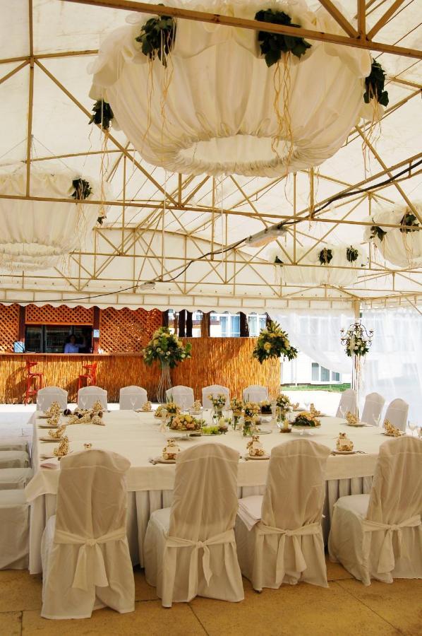 Carnaval Resort & Spa Koropovo Exterior photo